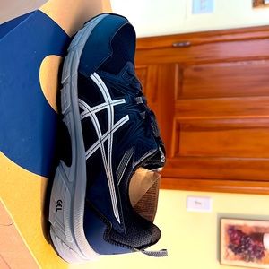 ASICS gel- venture men’s sneakers